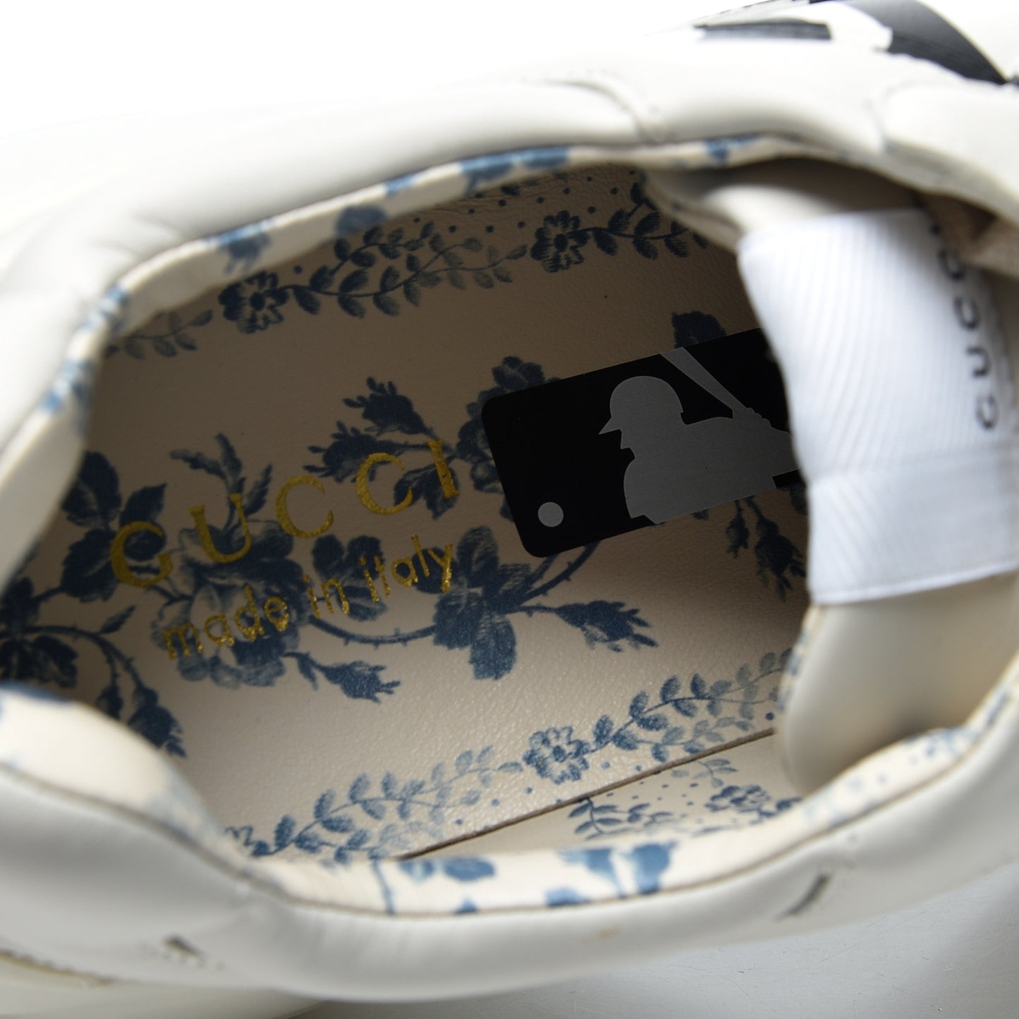 X MLB Calfskin NY Yankees Mens Rhyton Sneakers 8 Mystic White