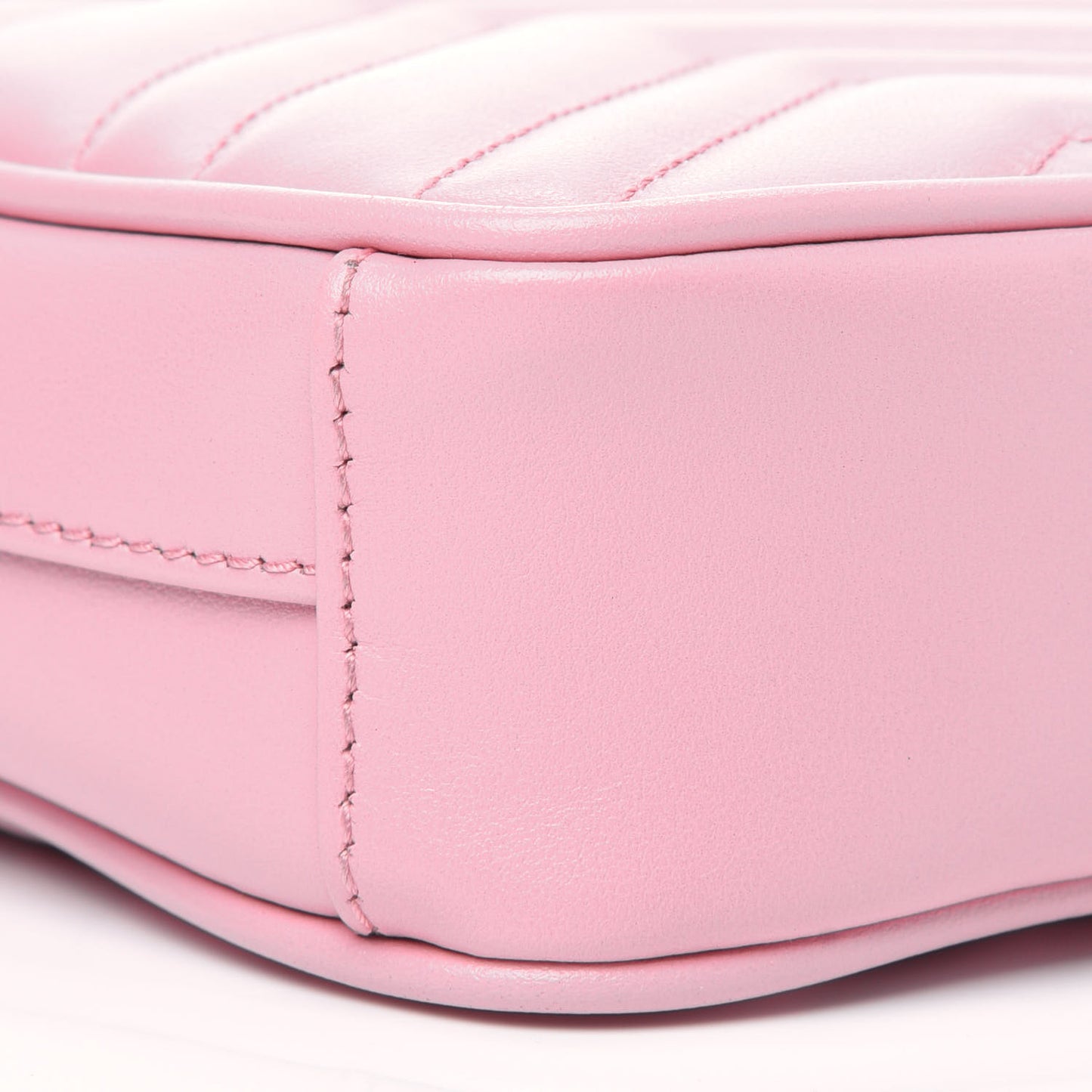 Calfskin Matelasse Mini GG Marmont Crossbody Bag Wild Rose