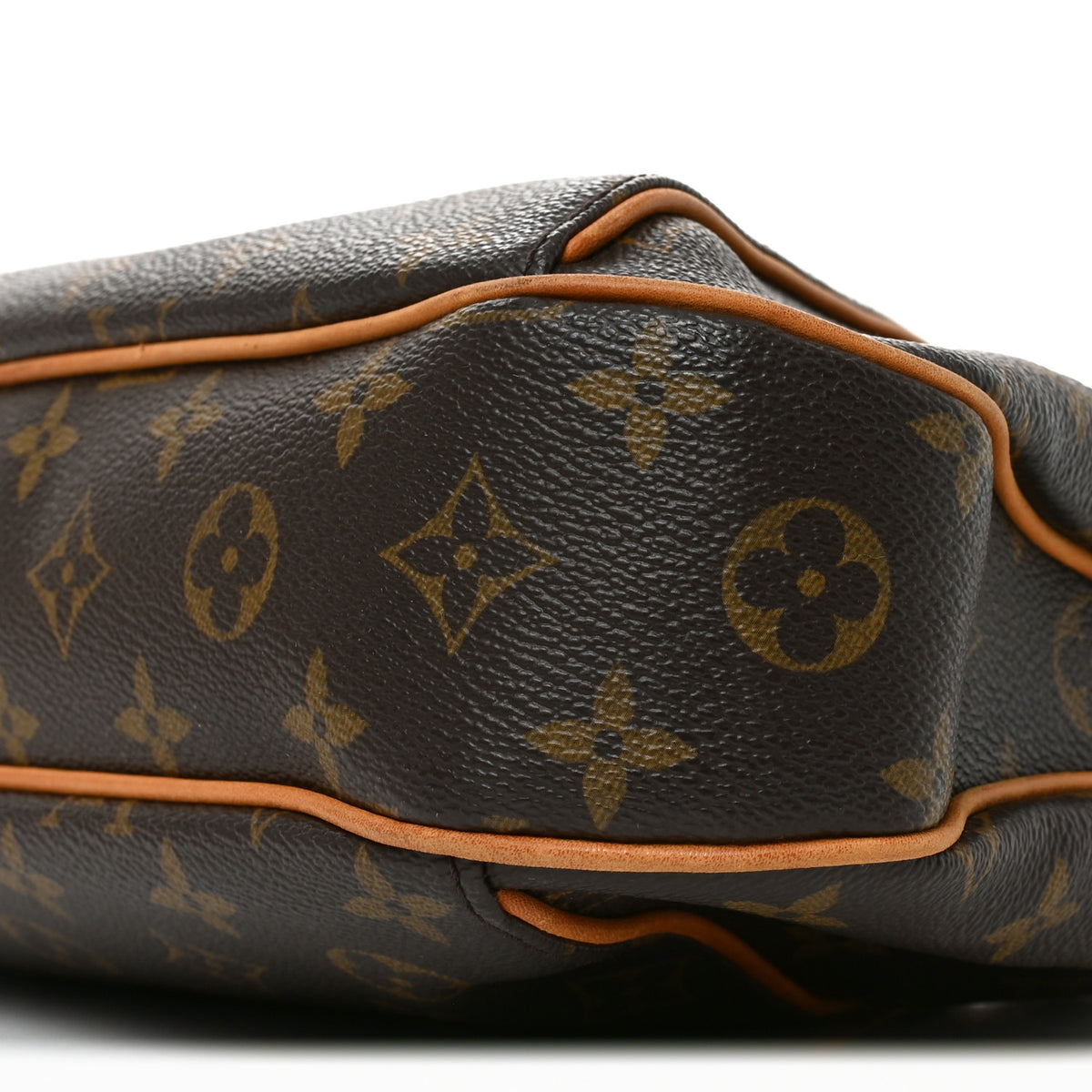 Louis Vuitton Monogram Thames GM 9 of 9