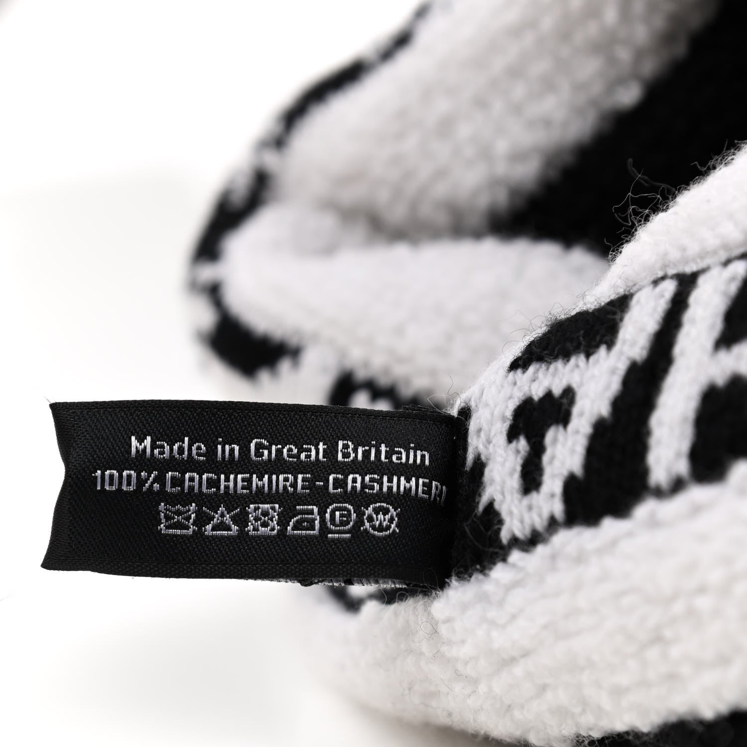 Chanel Cashmere CC Beanie Hat Ecru Black 5 of 5