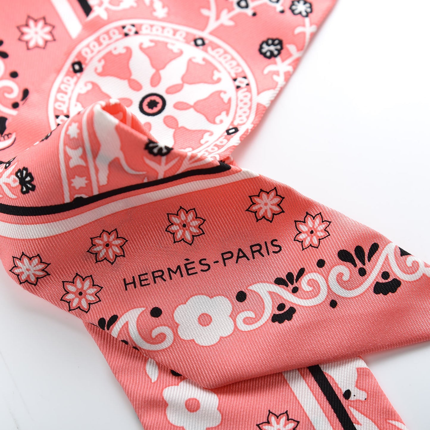 Silk Peuple Du Vent Bandana Twilly Rose Malabar Black White