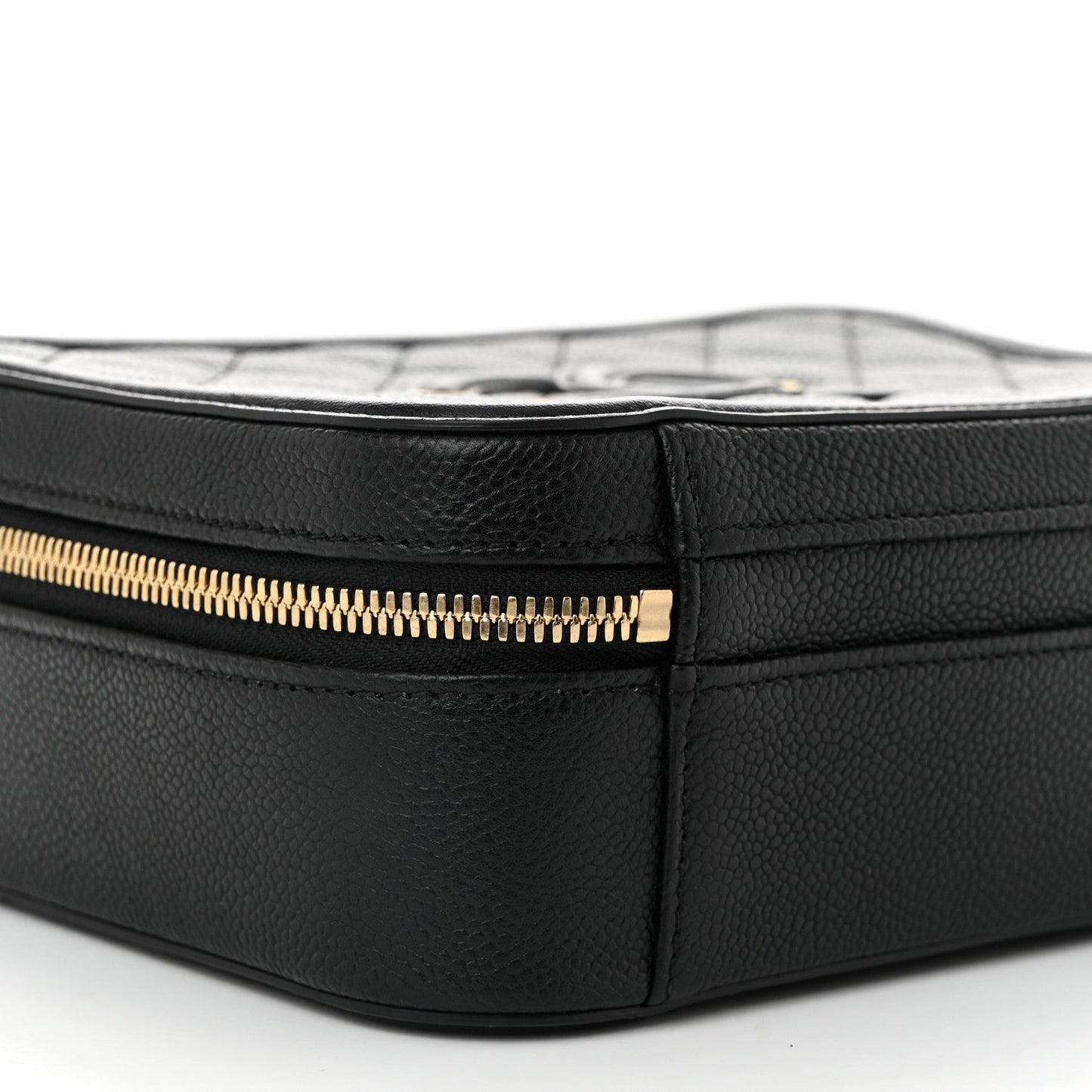 Caviar Quilted Medium CC Filigree Vanity Case Black
