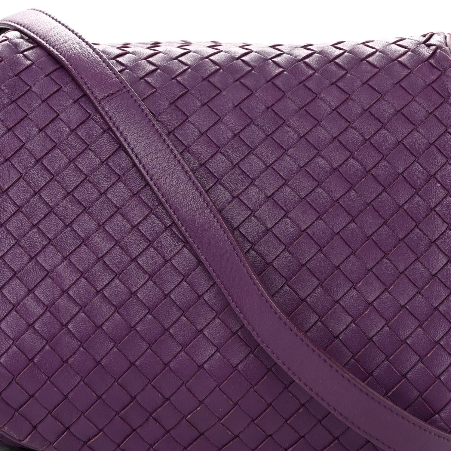 Bottega Veneta Nappa Intrecciato Drawstring Messenger Flap Monalisa 8 of 16