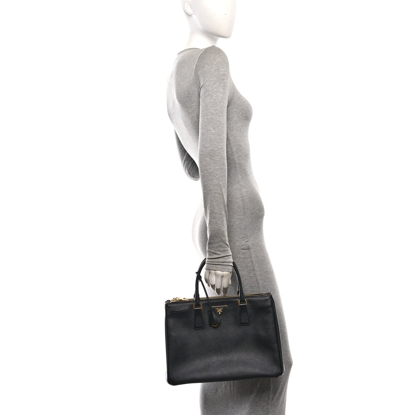 Saffiano Lux Medium Galleria Double Zip Tote Black