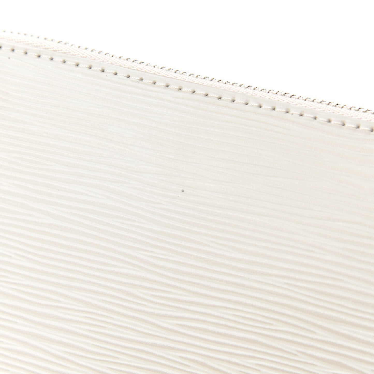 Epi Pochette Accessories 24 Ivory