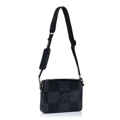 Louis Vuitton Damier Graphite 3D Trio Messenger 3 of 16