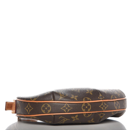 Louis Vuitton Monogram Croissant PM 4 of 8