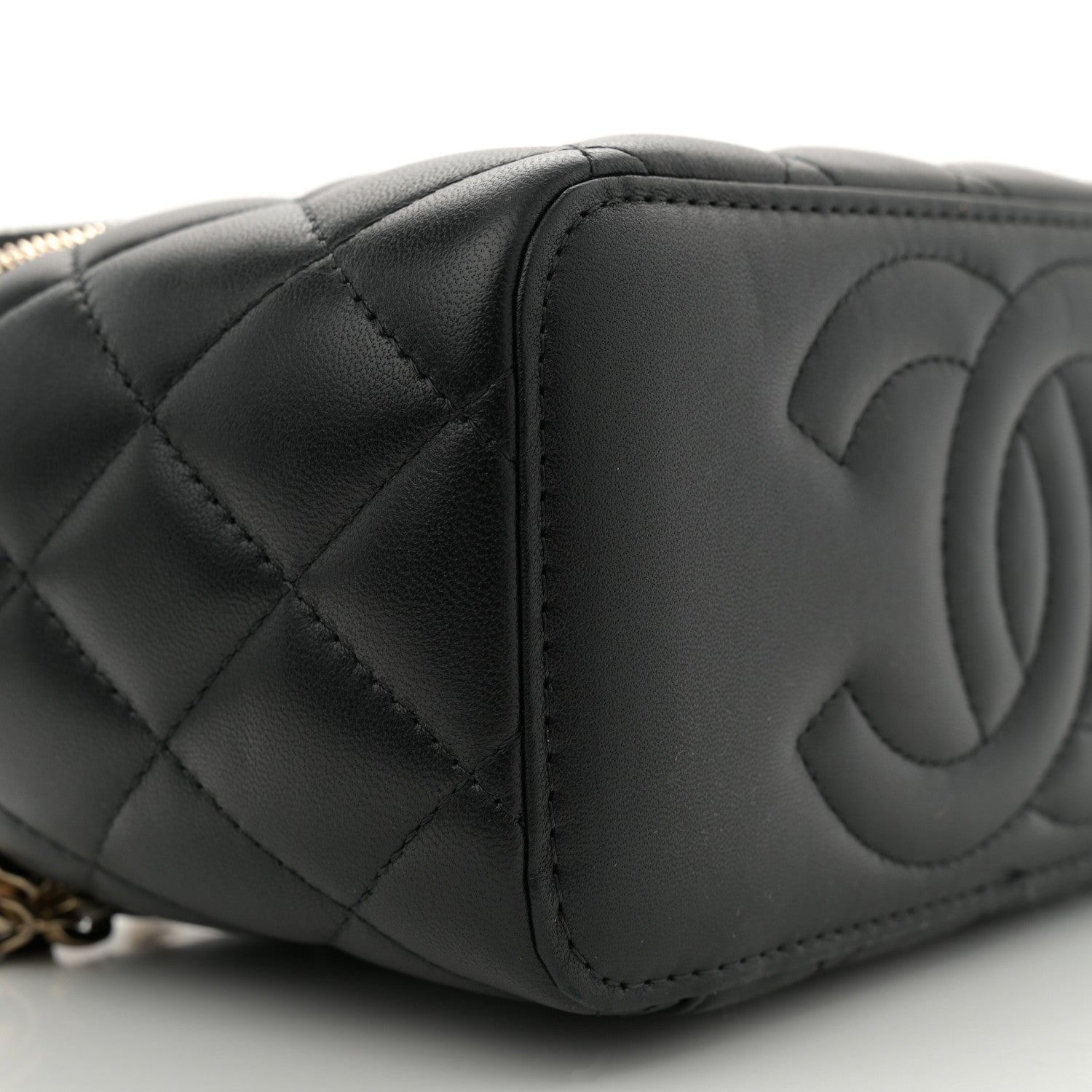 Chanel Lambskin Quilted Enamel CC Pearl Crush Small Vanity Case With Chain Black 9 of 11