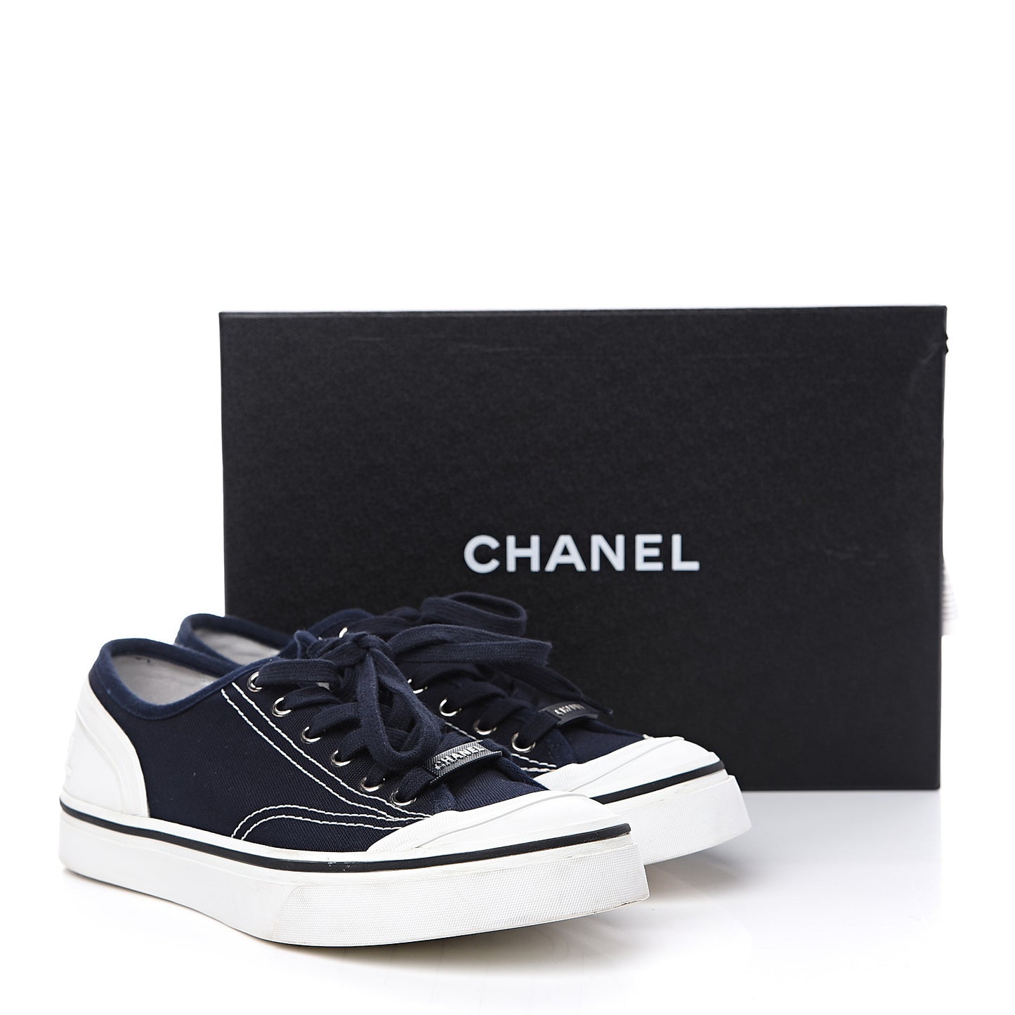 Canvas Lace Up Cap Toe Sneakers 39 Navy