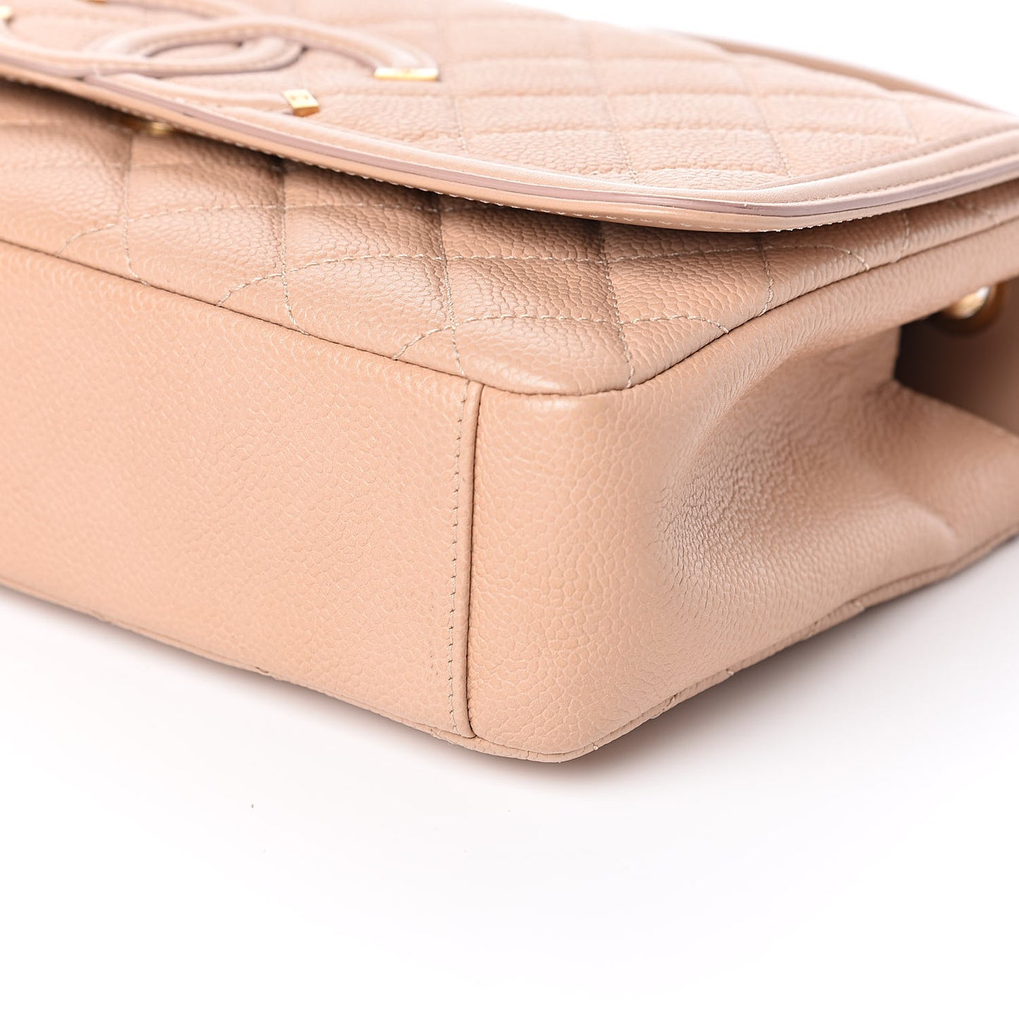 Caviar Quilted Medium CC Filigree Flap Beige