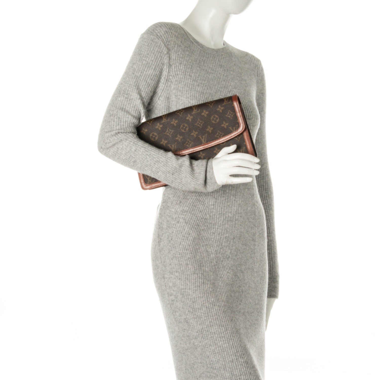 louis vuitton pochette dame