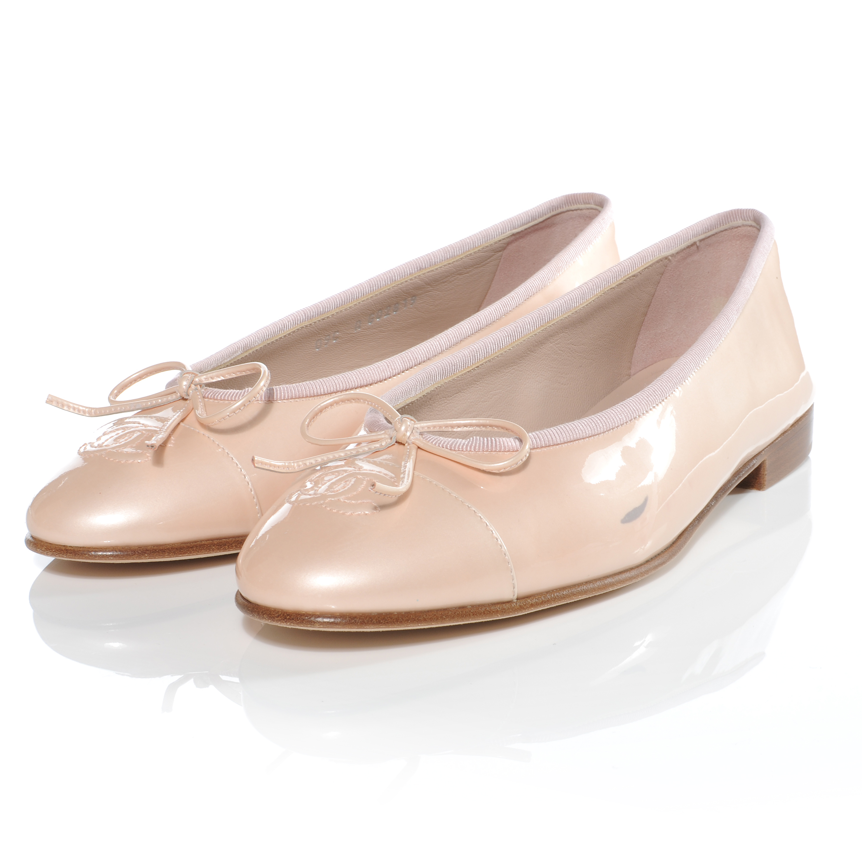 CHANEL Patent Classic CC Ballet Flats 39 Pink 41212