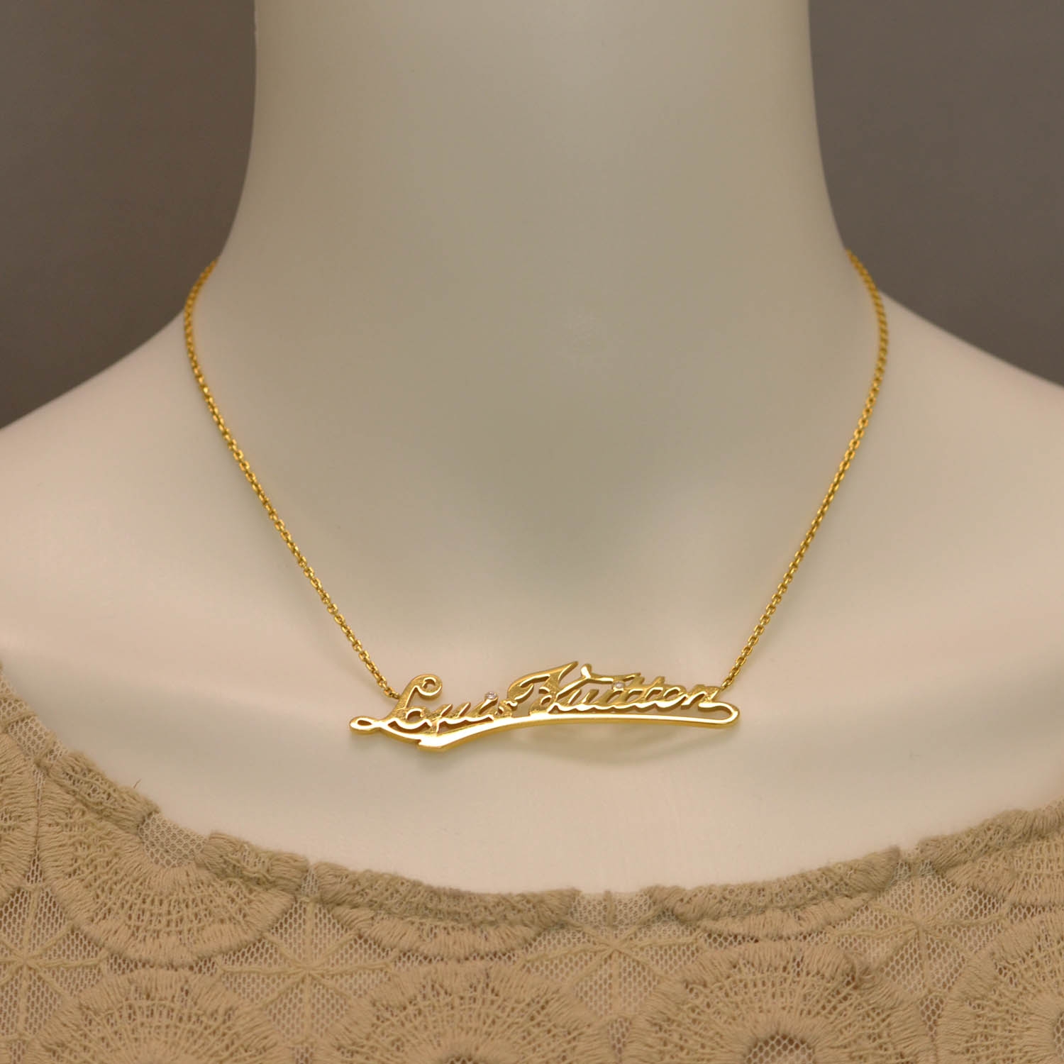 Louis Vuitton 18k Diamond Id Nameplate Necklace 38312 Louis Vuitton 18k Diamond Id Nameplate
