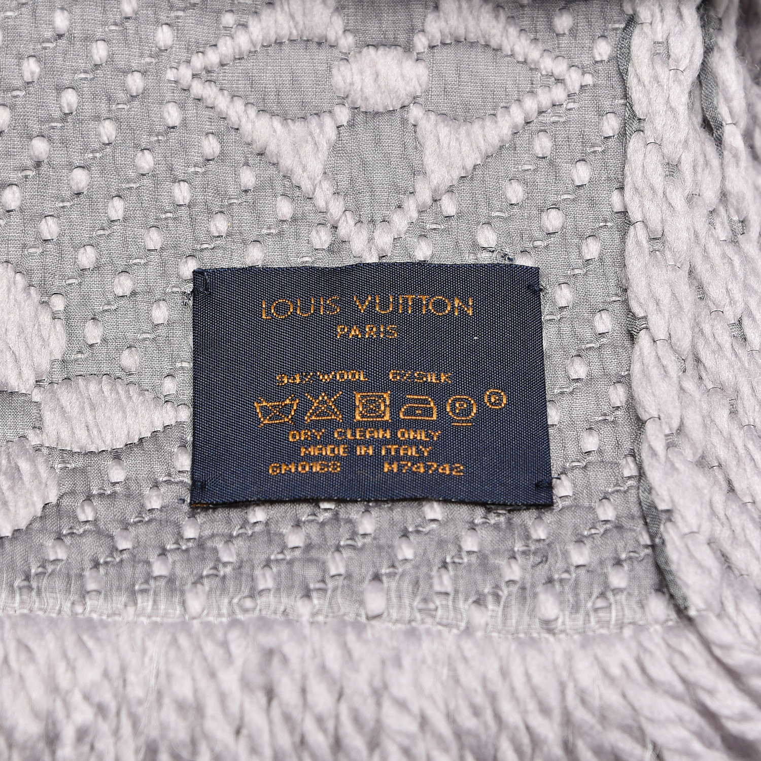 Athentic Louis Vuitton Wool Silk Logomania Scarf Pearl Grey