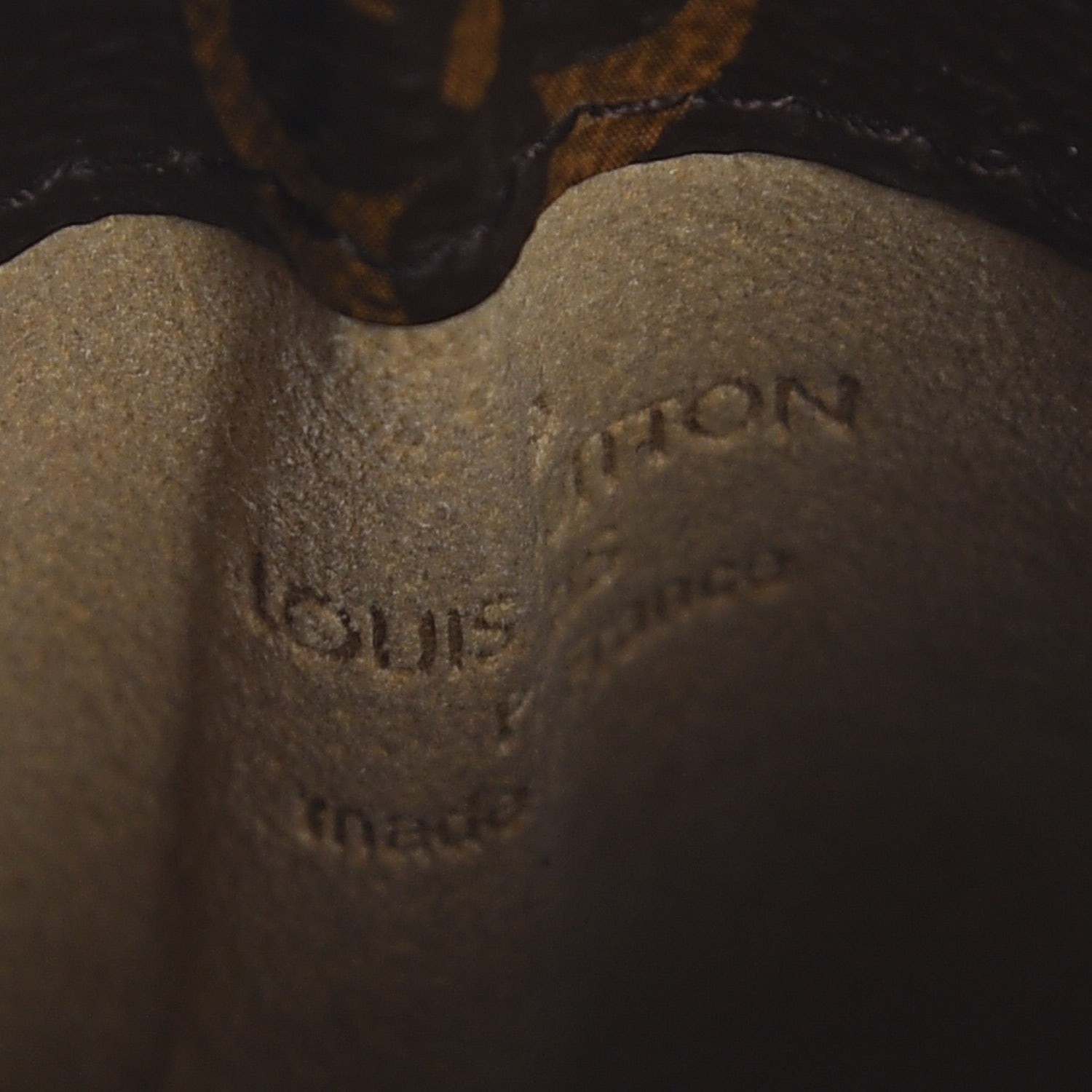 LOUIS VUITTON Monogram Sunglasses Case MM 268811 | FASHIONPHILE