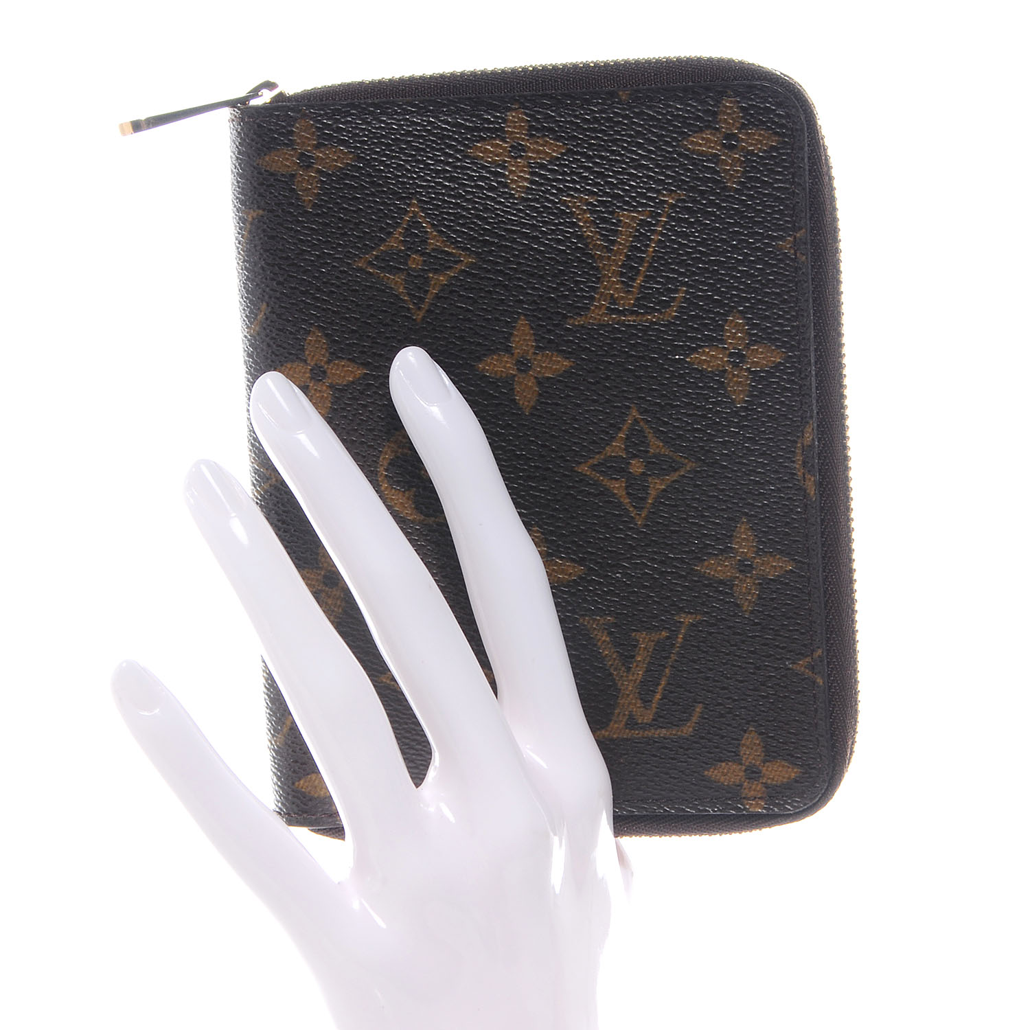 LOUIS VUITTON Monogram Zipped Passport Holder Wallet 63504