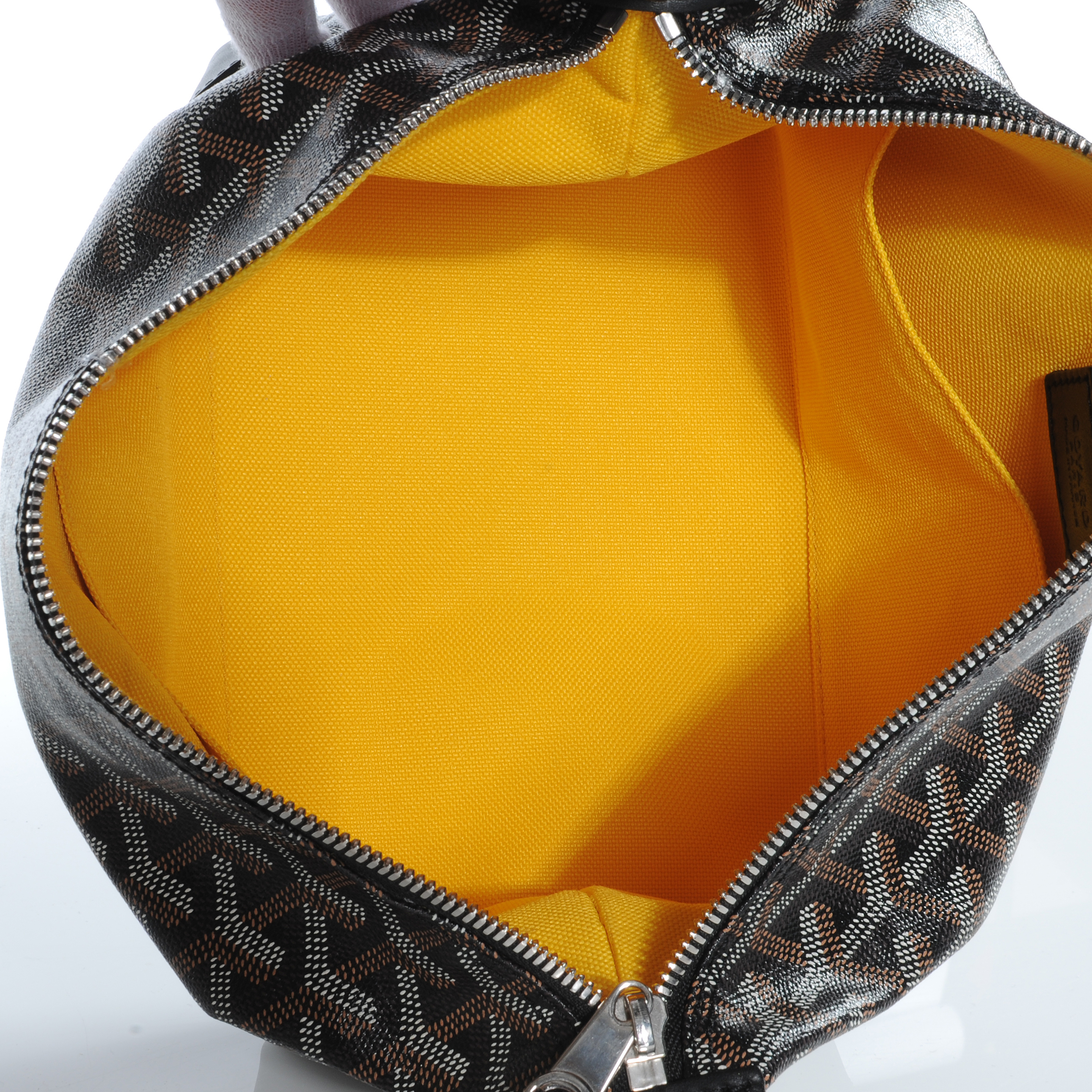 goyard toiletry 25 bag