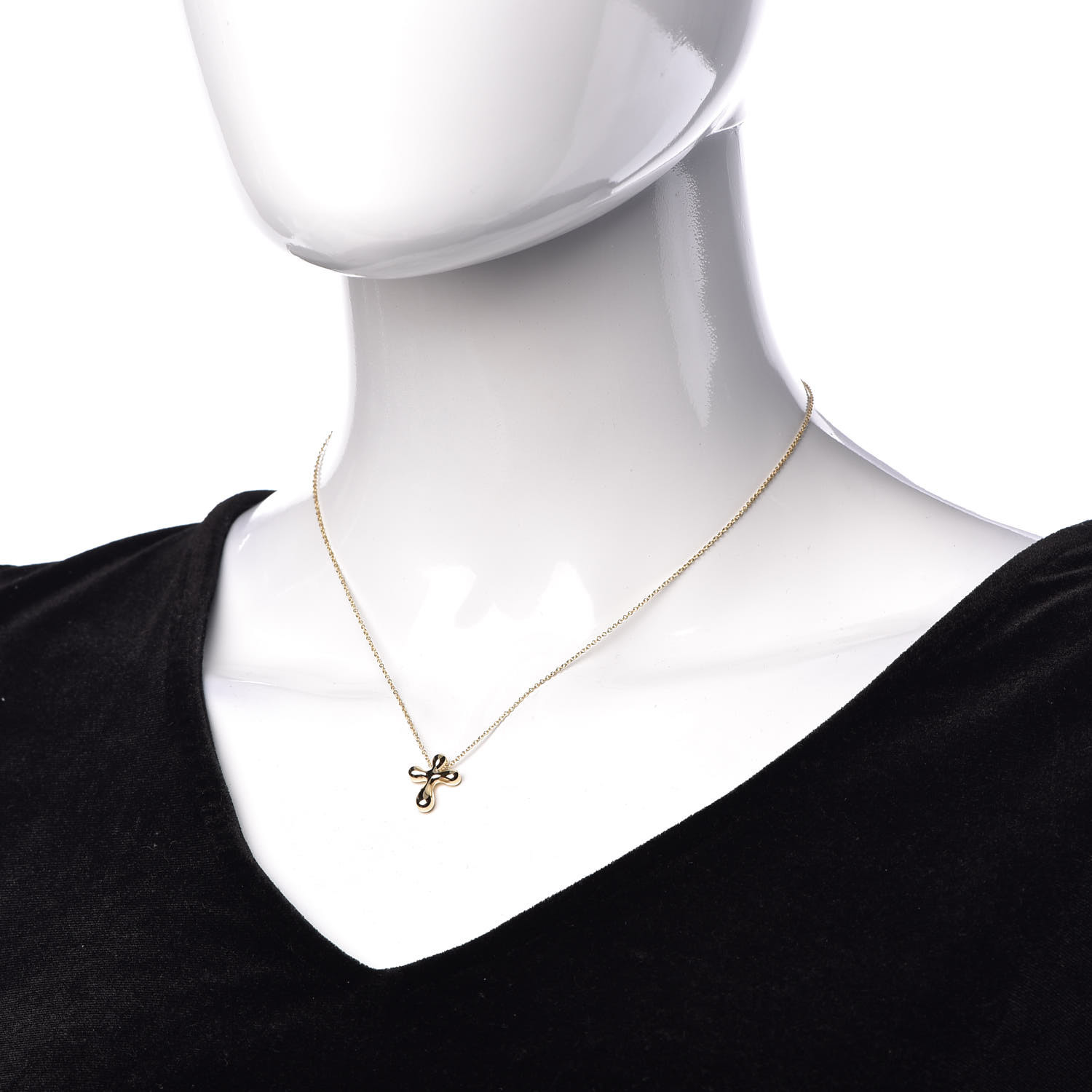 tiffany and co elsa peretti cross necklace