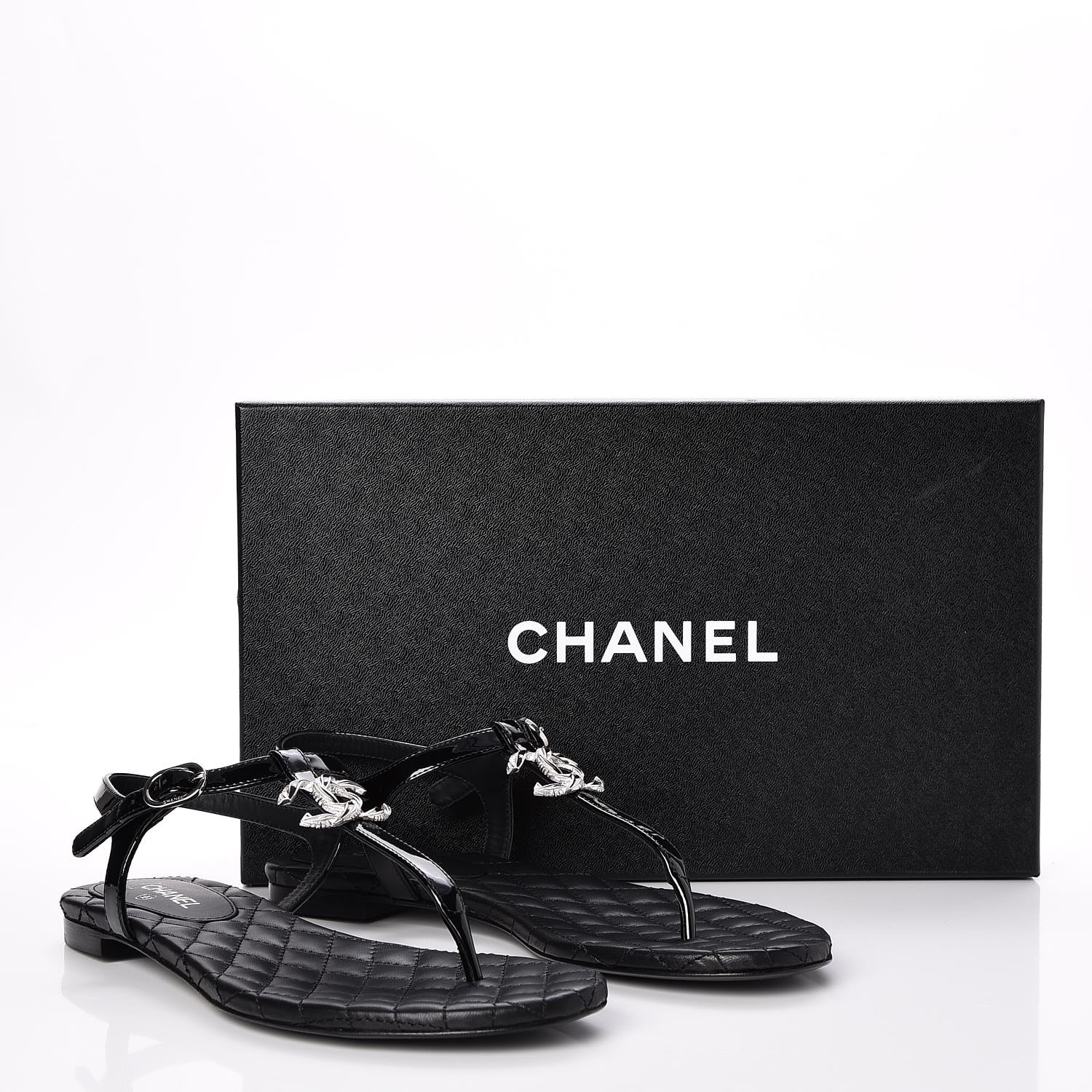 CHANEL Patent CC Thong Sandals 35.5 Black 245730