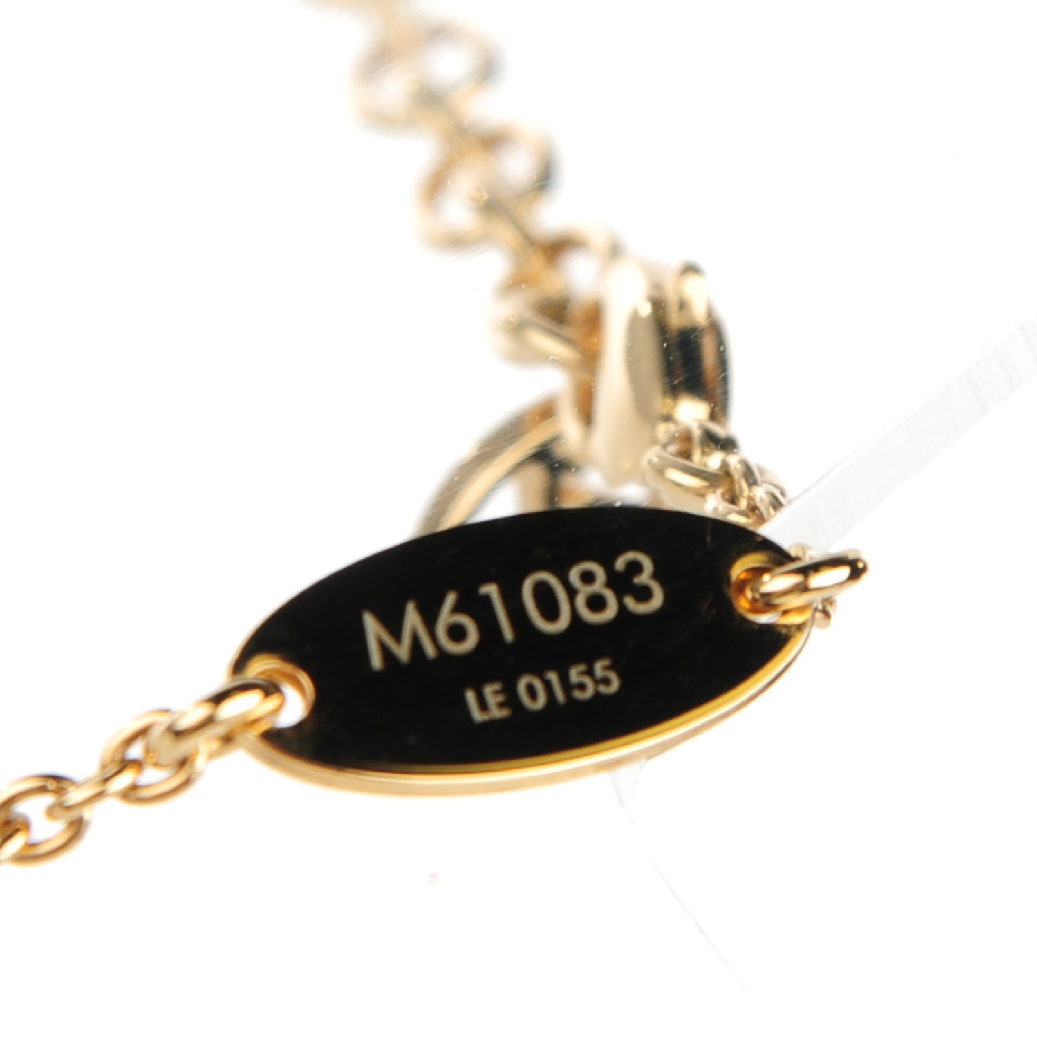 LOUIS VUITTON Essential V Necklace Gold 132385