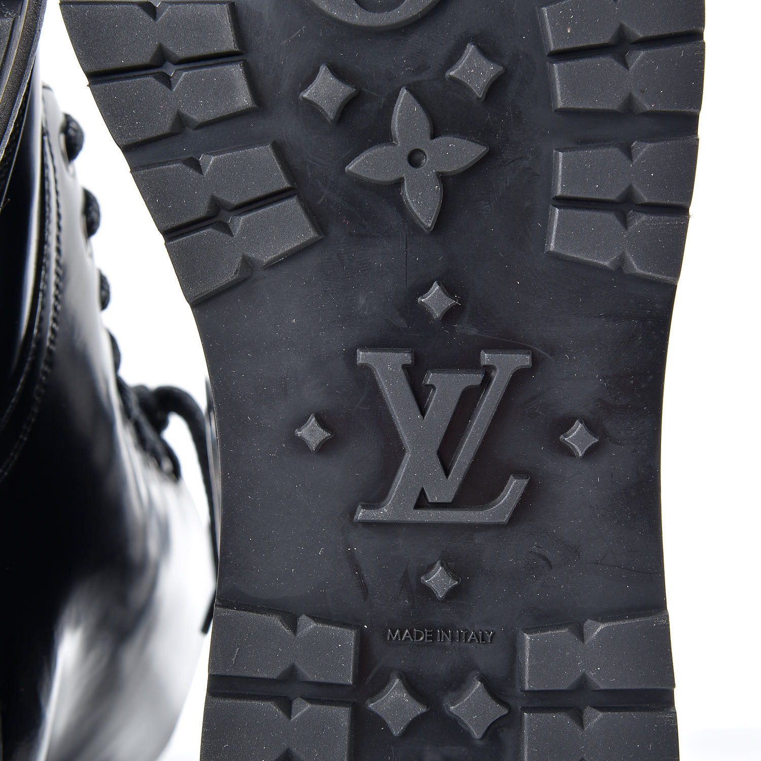 LOUIS VUITTON Glazed Calfskin Mens Ice Ankle Boots 9.5 Black 487698