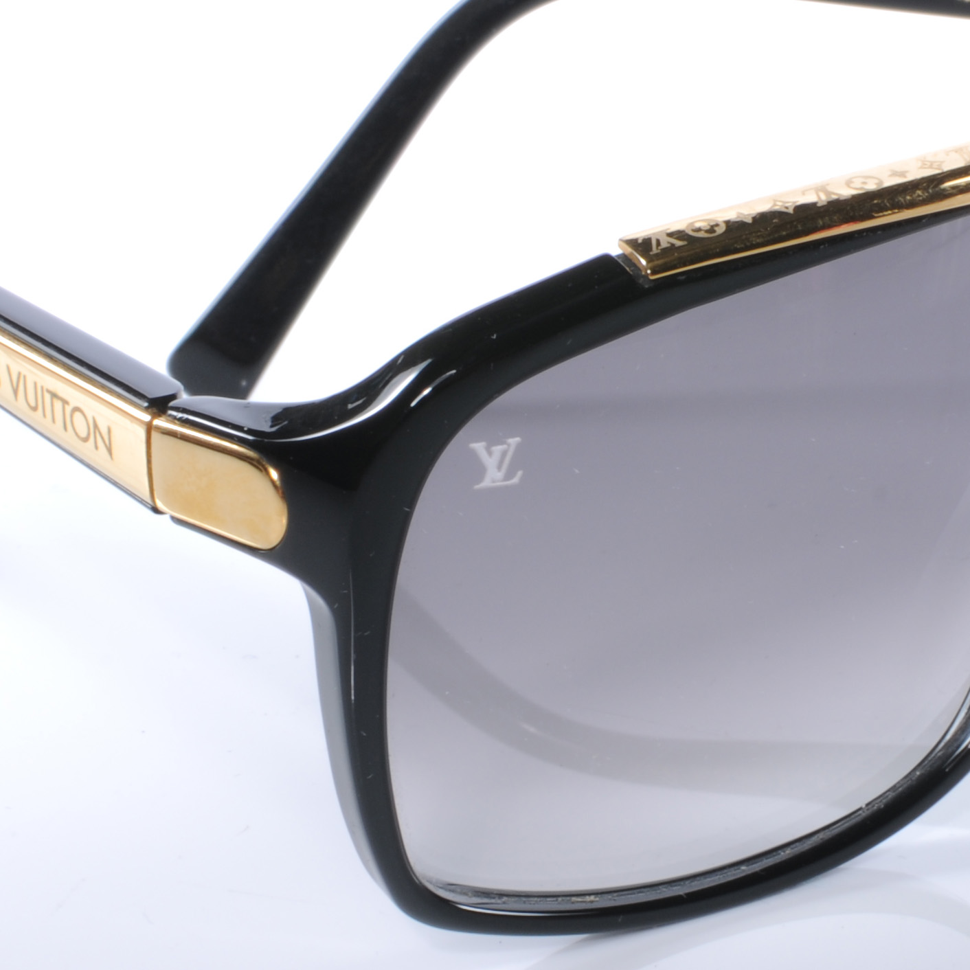 Shop Louis Vuitton 1.1 evidence sunglasses (Z1502E, Z1502W) by