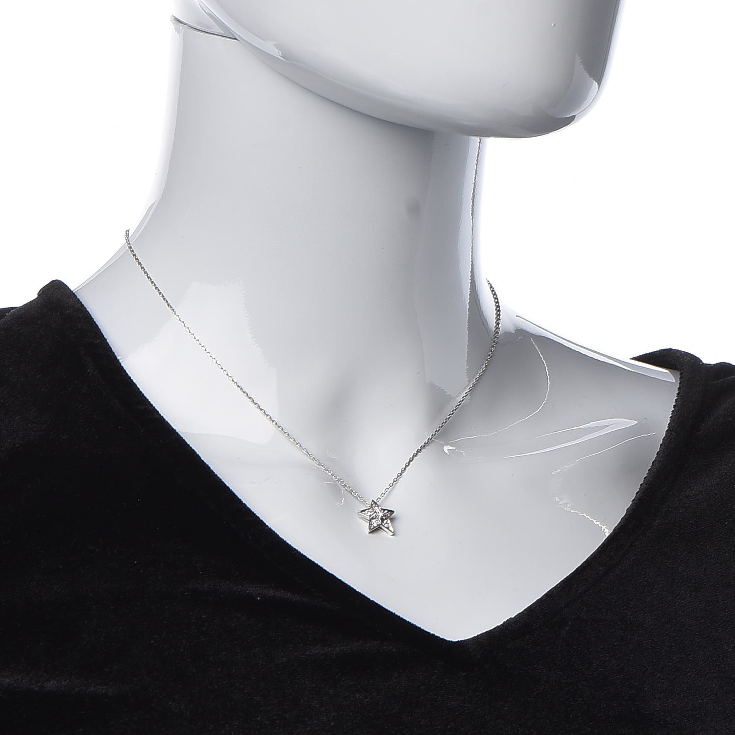 small chanel logo necklace