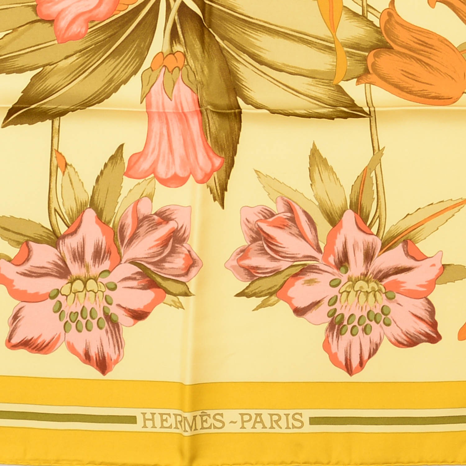 HERMES Silk Fleurs D'Hellade Scarf 90 134132