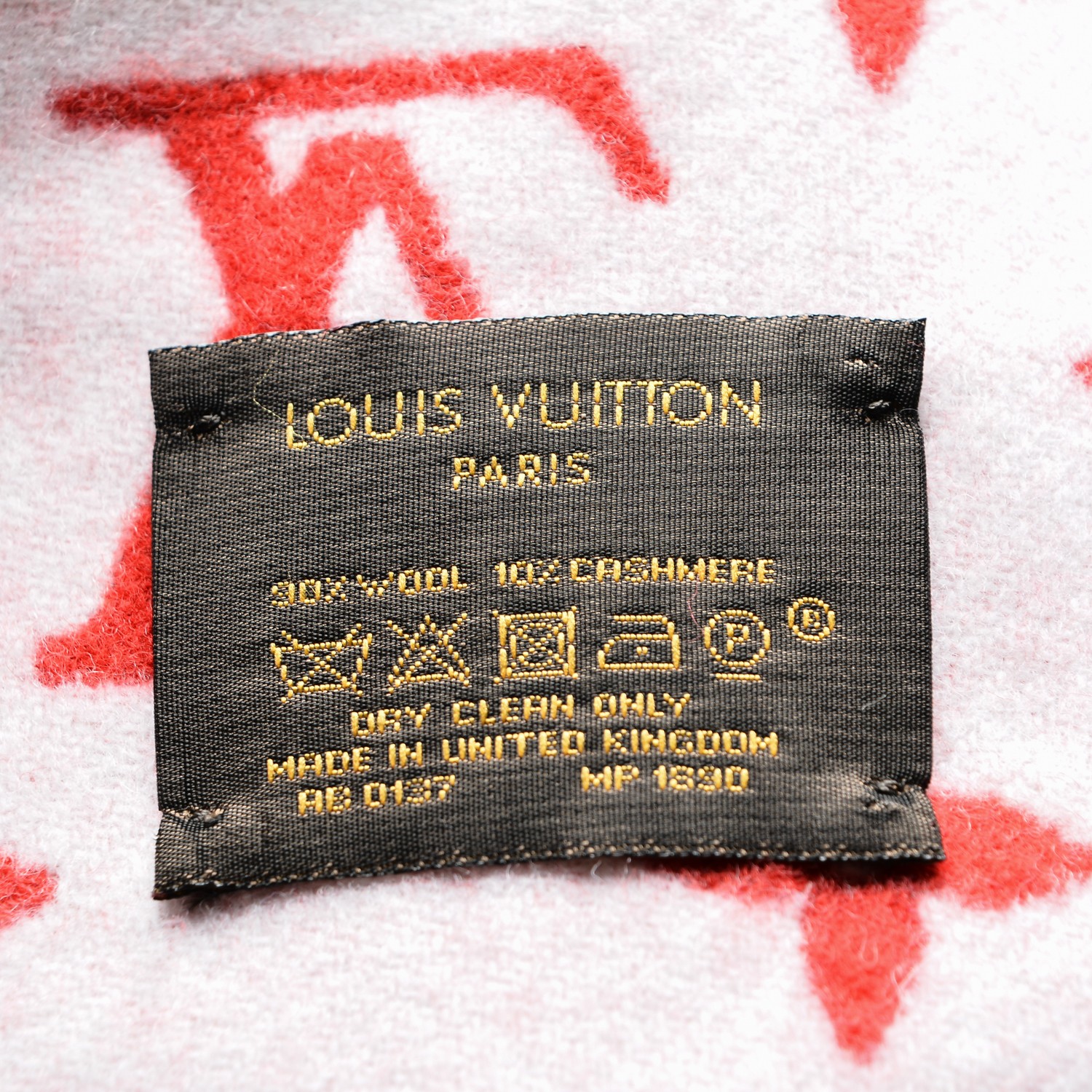 LOUIS VUITTON X Supreme Cashmere Wool Monogram Scarf Red 194208