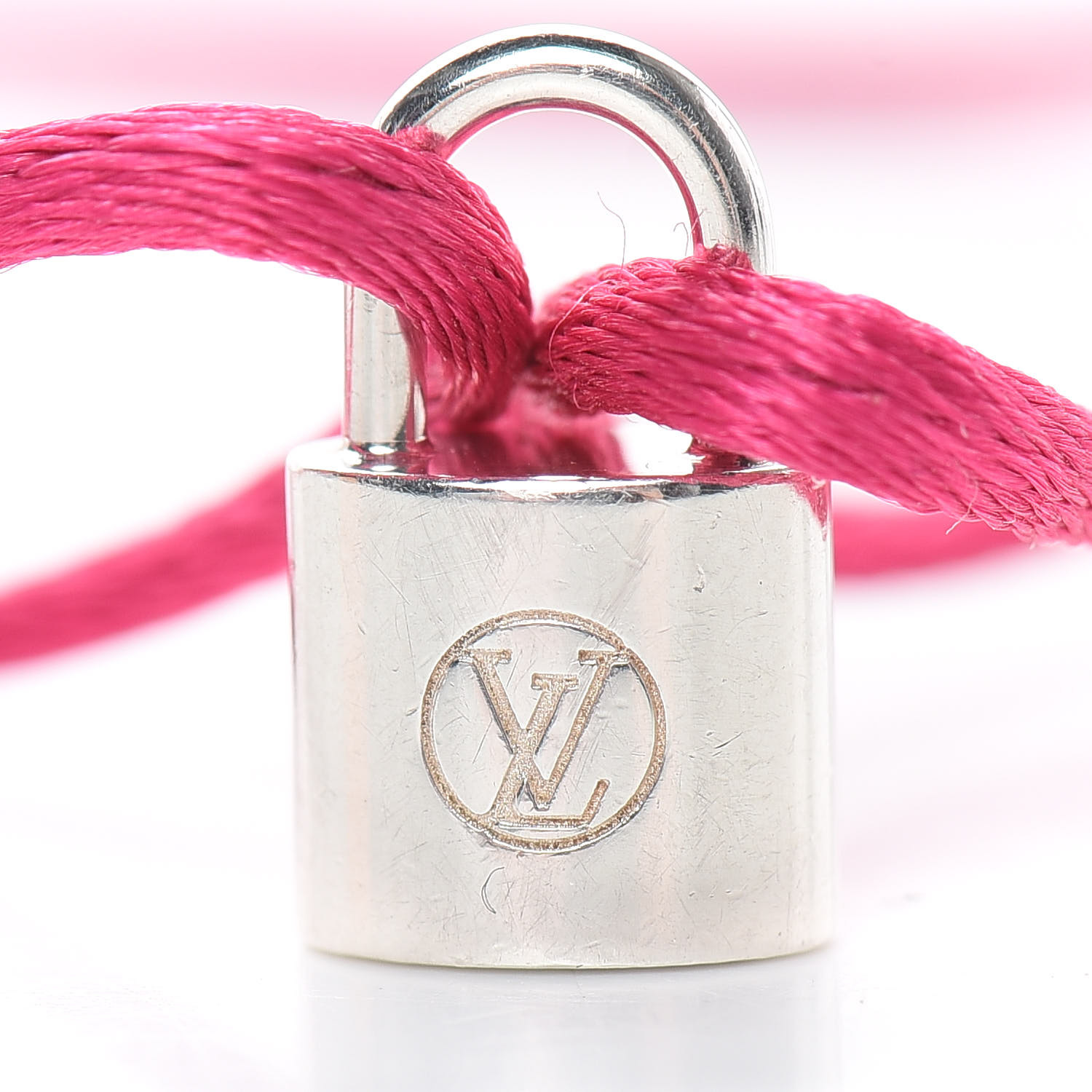 Louis Vuitton LV Bracelet Unicef new Pink ref.415055 - Joli Closet