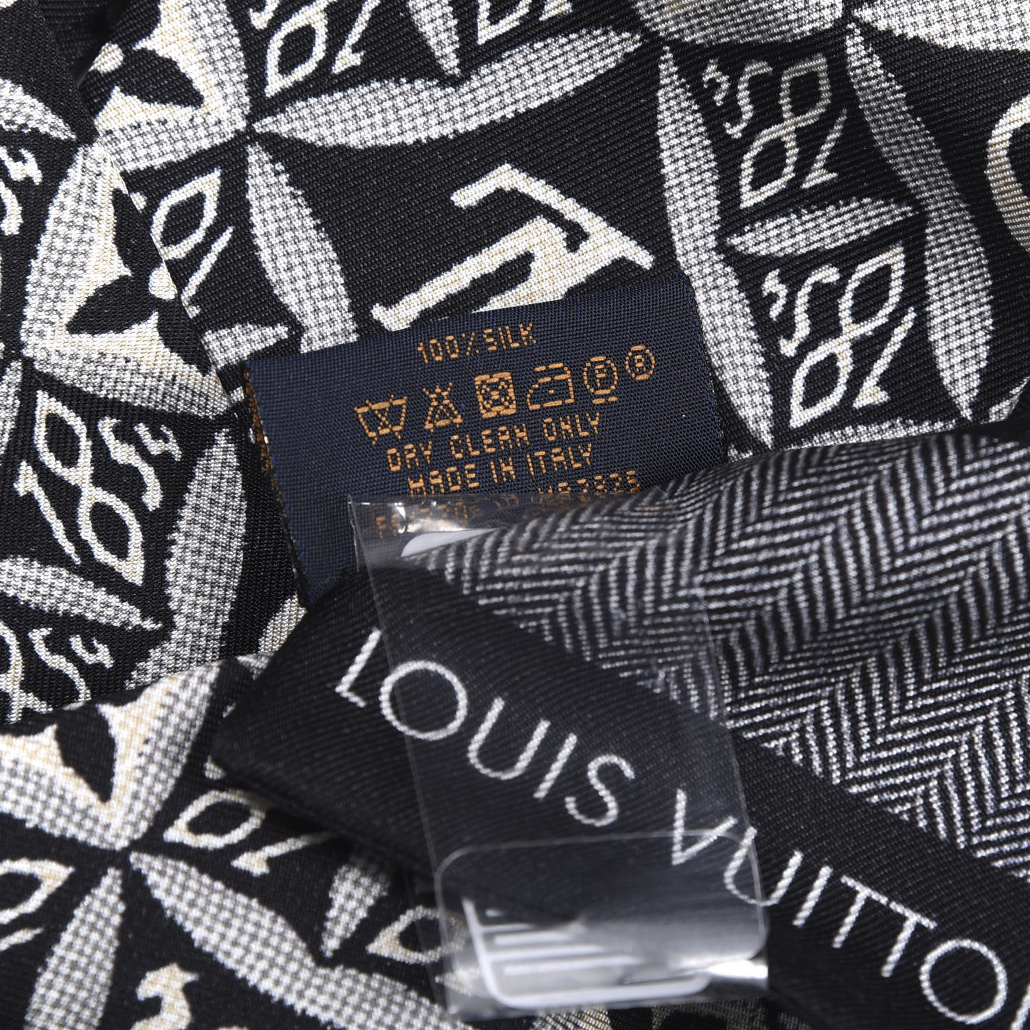 LOUIS VUITTON Monogram Jacquard Denim Bandeau Scarf in Gray 100