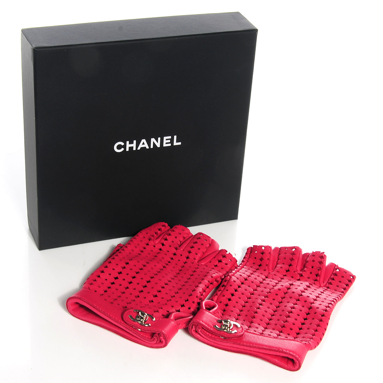 CHANEL Lambskin Perforated Fingerless CC Gloves Red Size 7 67610
