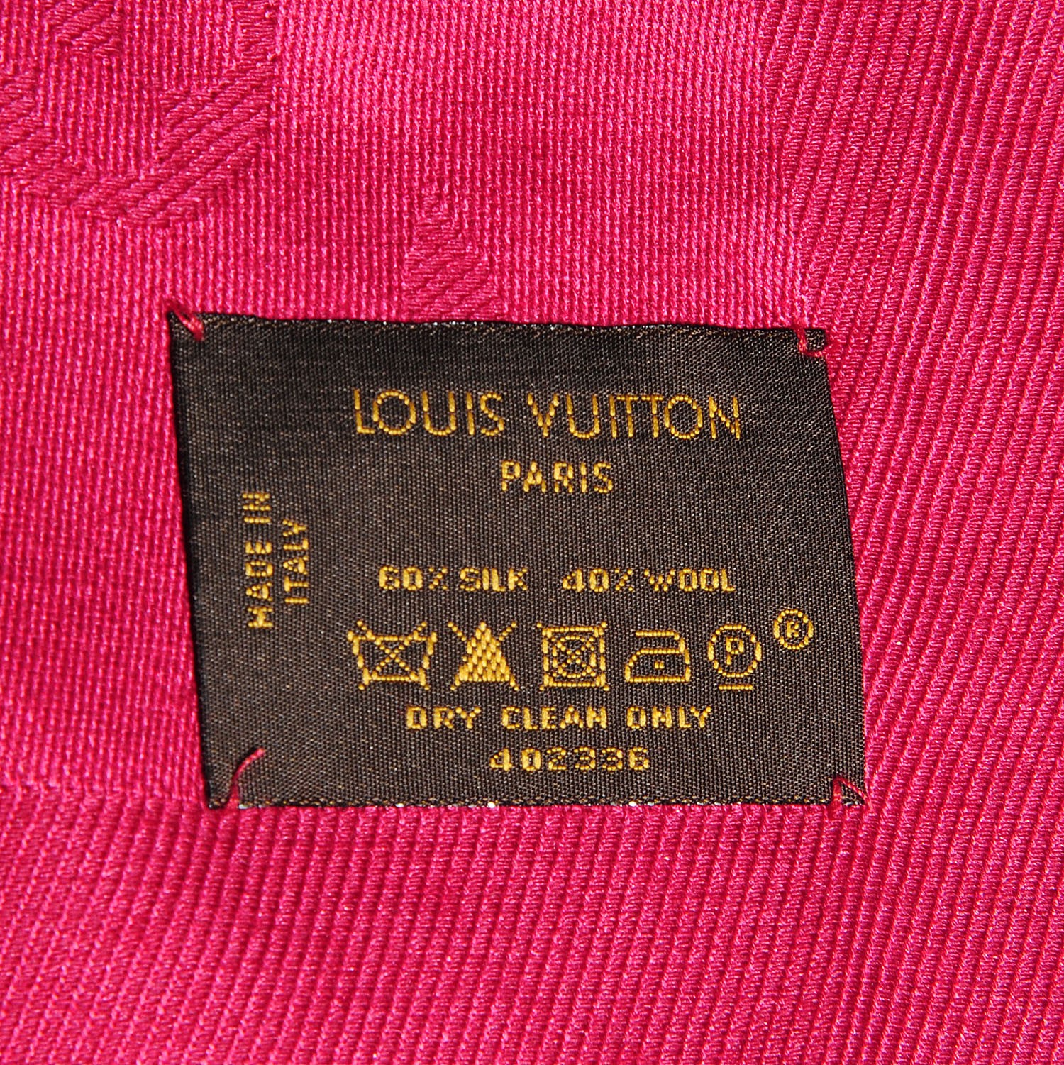 LOUIS VUITTON Wool Silk Monogram Shawl Pomme D&#39;Amour 103869