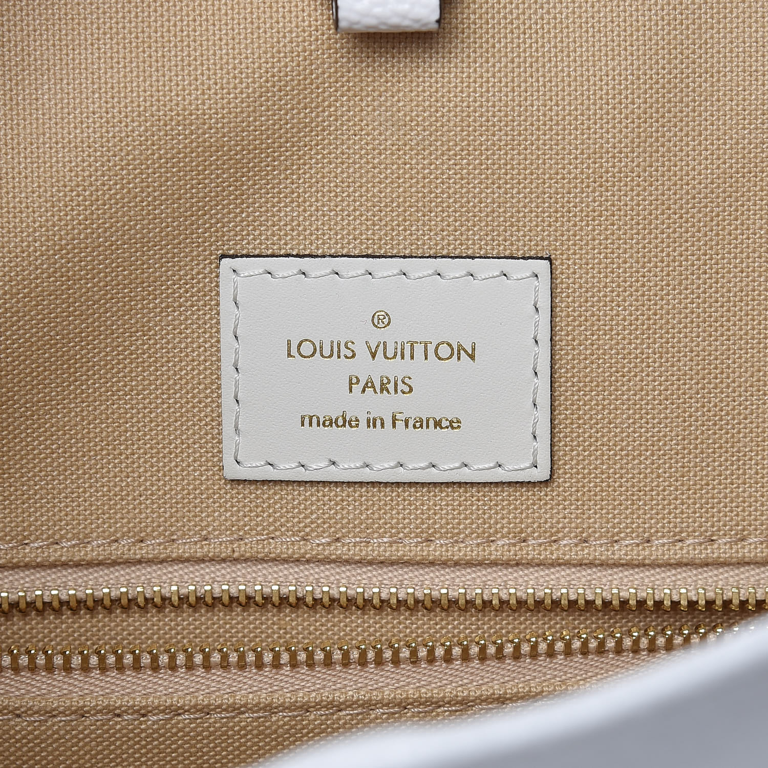LOUIS VUITTON Monogram Giant Onthego Creme 384685