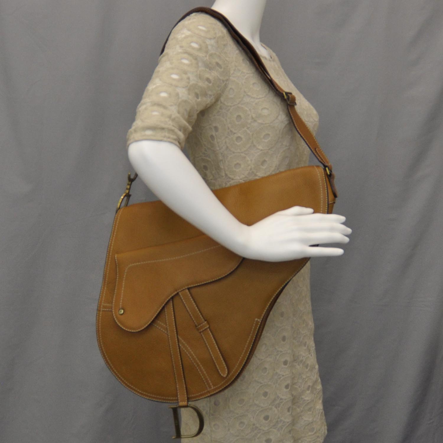 tan dior saddle bag