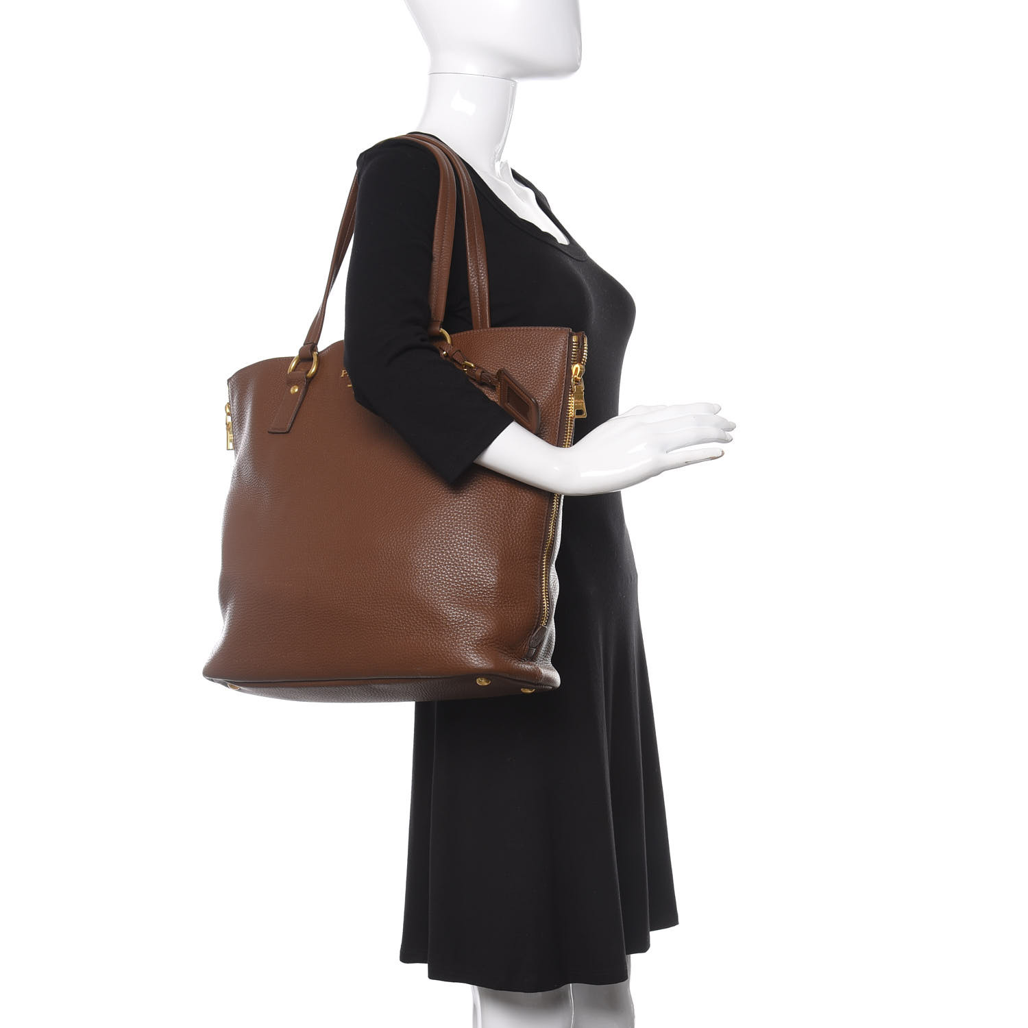 prada daino side zip leather shopper
