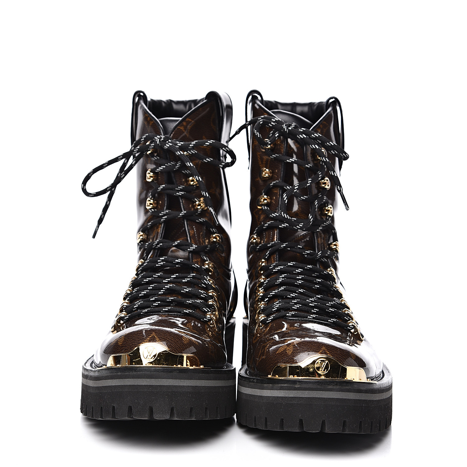 LOUIS VUITTON Monogram Glaze Mens Outland Ankle Boots 9.5 Black 541405