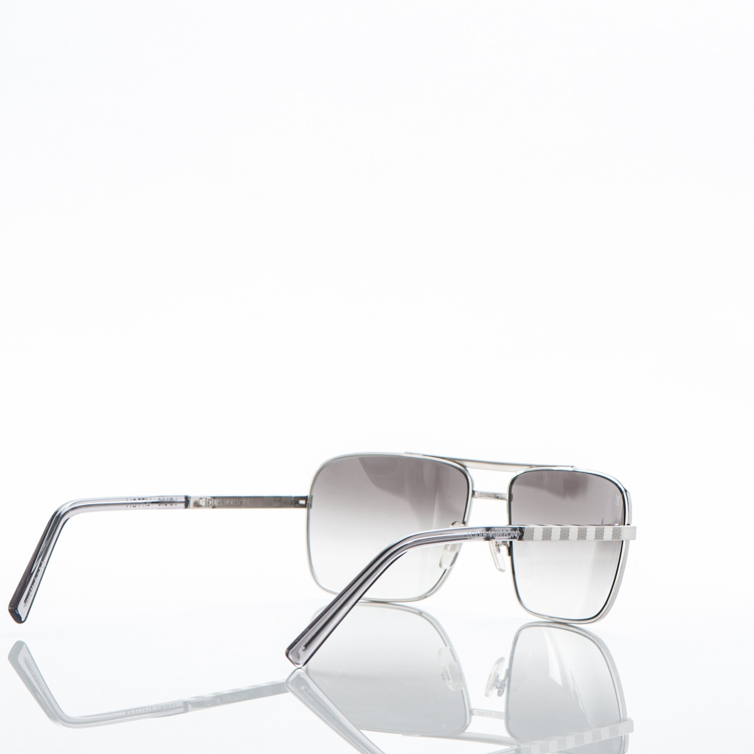 LOUIS VUITTON Attitude Sunglasses Silver 184105 | FASHIONPHILE
