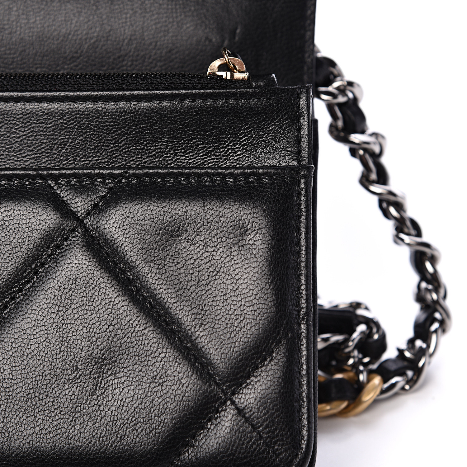 chanel 19 wallet on chain caramel
