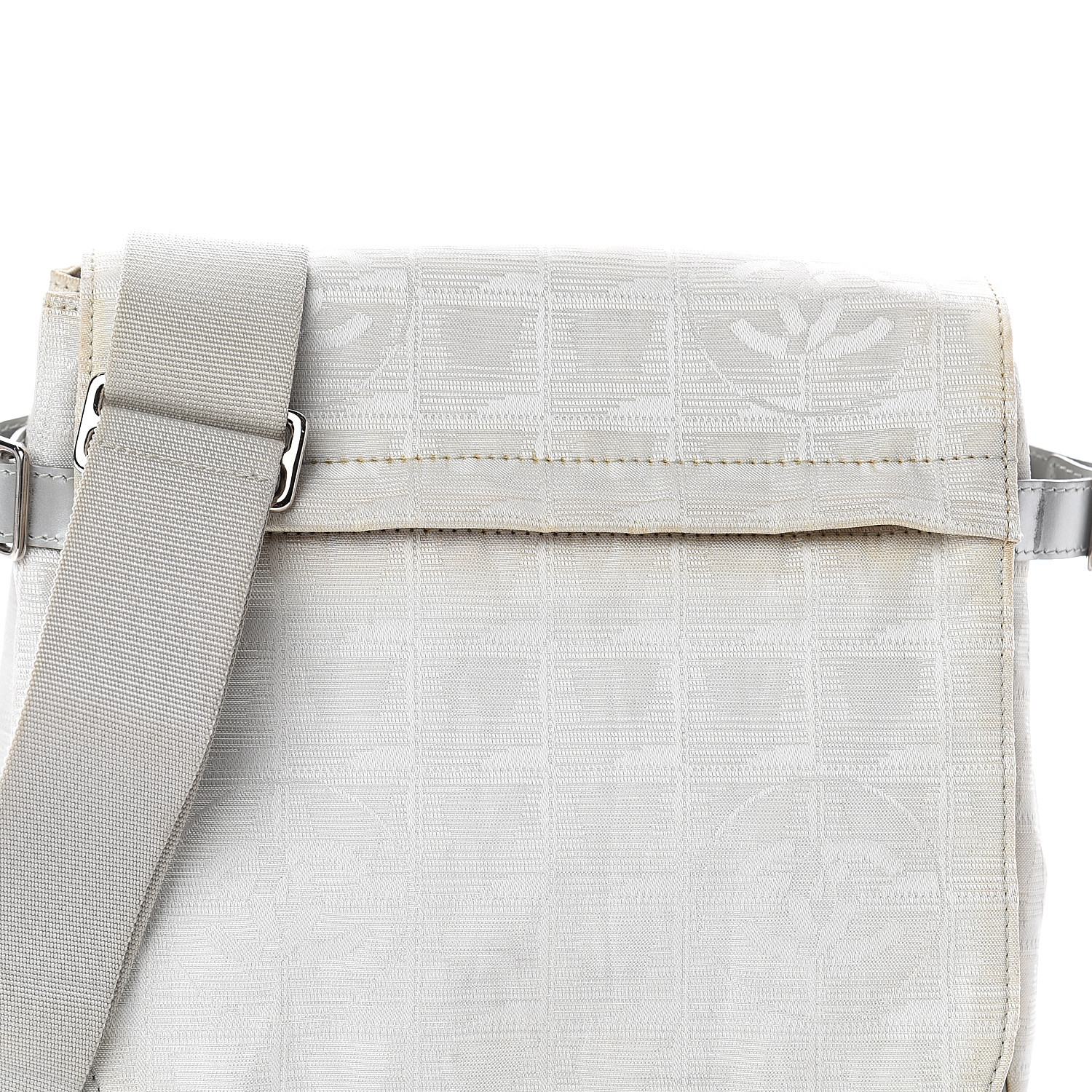chanel crossbody messenger bag