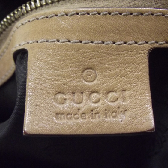 GUCCI Leather Large Jockey 16701