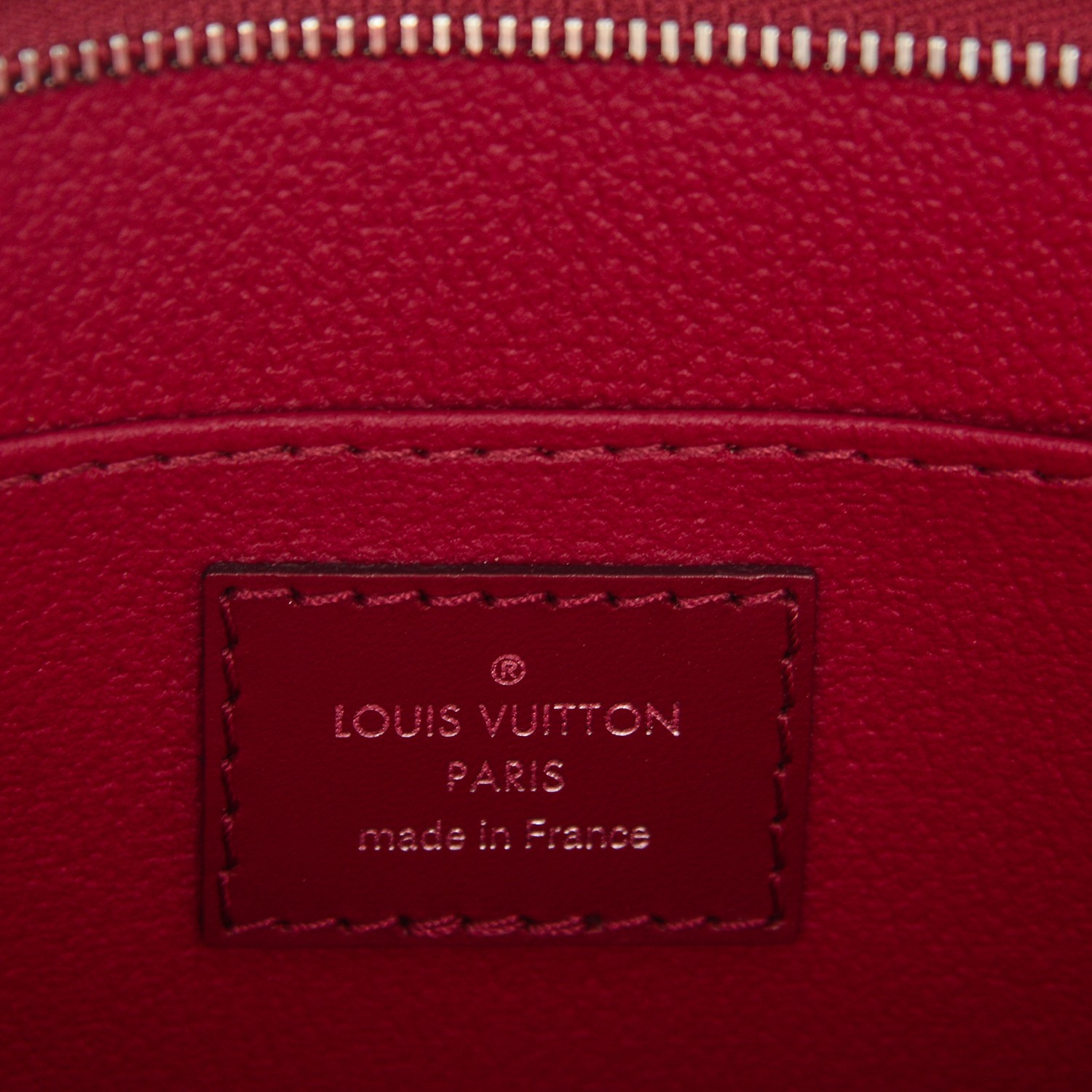 louis vuitton toiletry pouch 26 strap