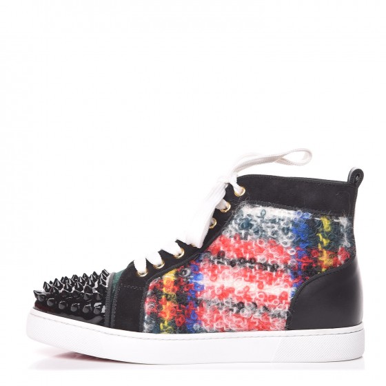 lou spikes woman