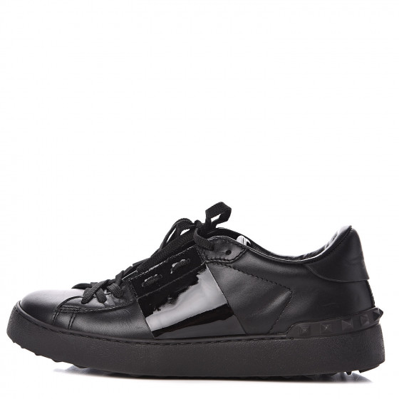 valentino rockstud sneakers black