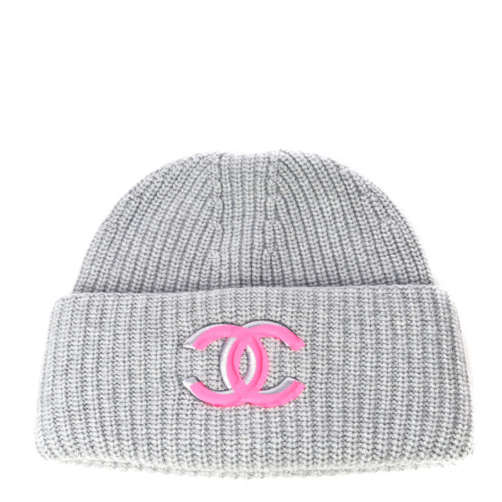 CHANEL Wool Cashmere CC Beanie Hat Light Grey Fuchsia CHANEL Wool Cashmere CC Beanie Hat Light Grey Fuchsia