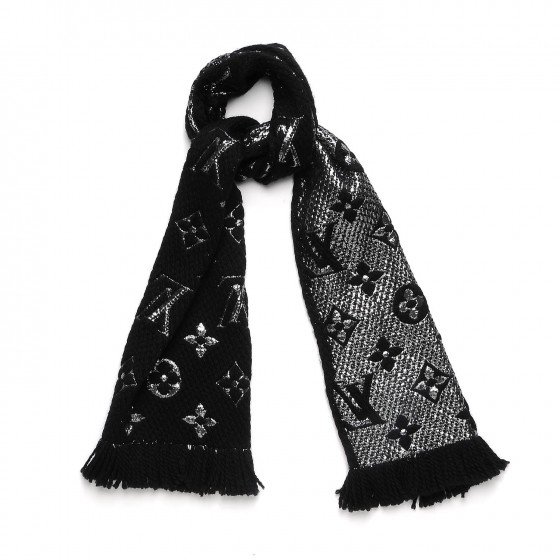 Louis Vuitton Classical Monogram Scarf Black Silk ref.48694 - Joli