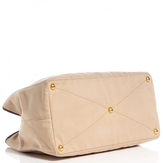 prada canapa saffiano