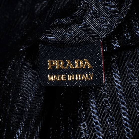 prada canapa saffiano