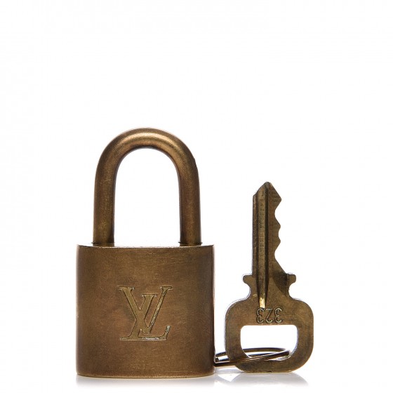 LOUIS VUITTON Brass Lock and Key Set #323 218326