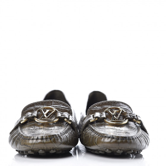 dauphine flat loafer